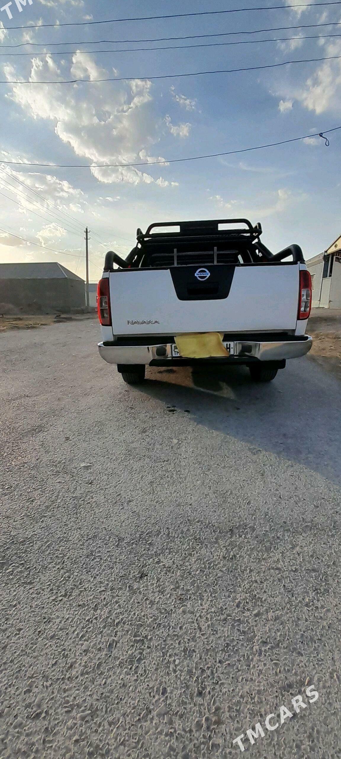 Nissan Navara 2014 - 210 000 TMT - Bäherden - img 1