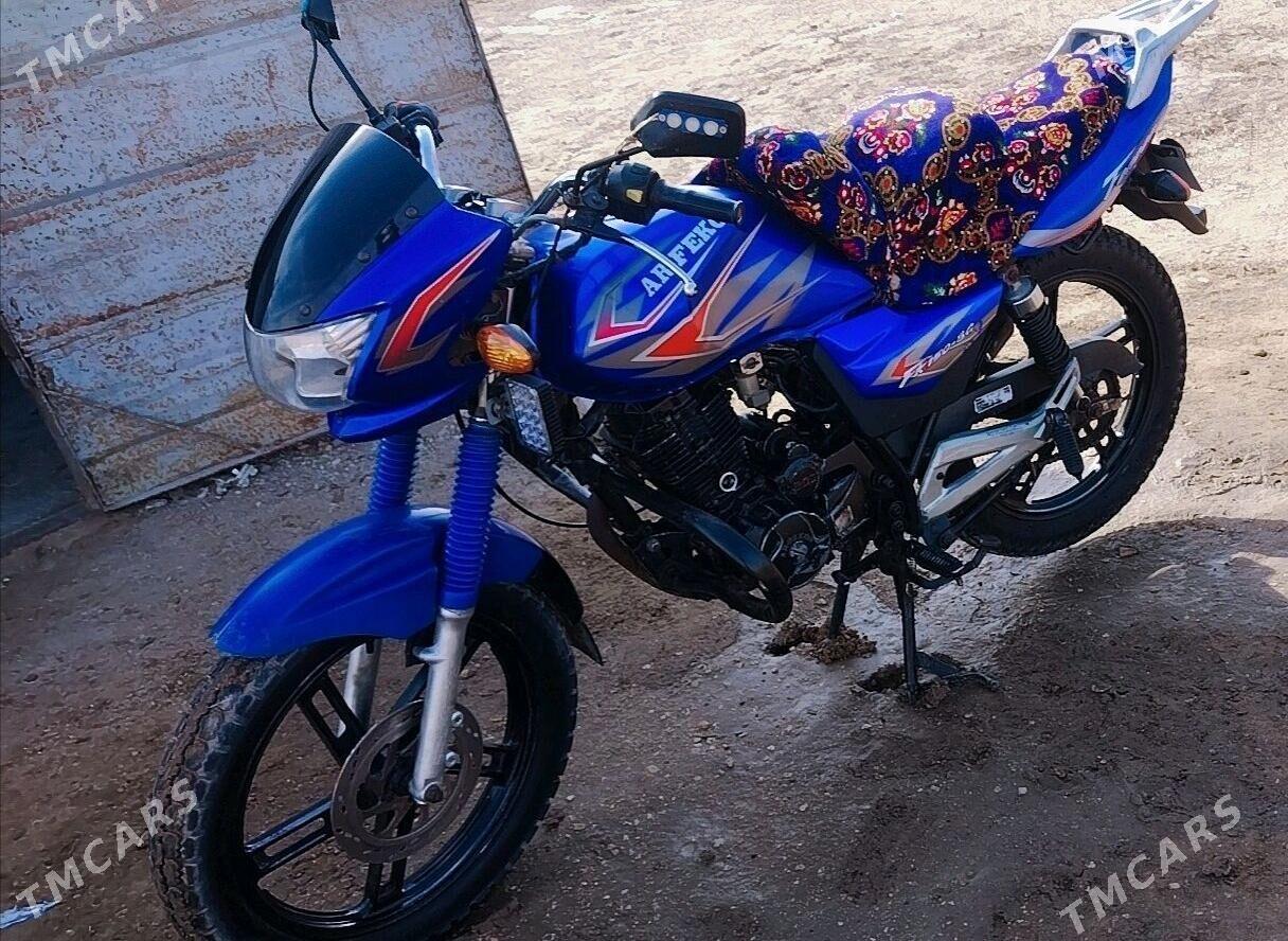Fekon FK200-14G 2016 - 12 000 TMT - Esenguly - img 1