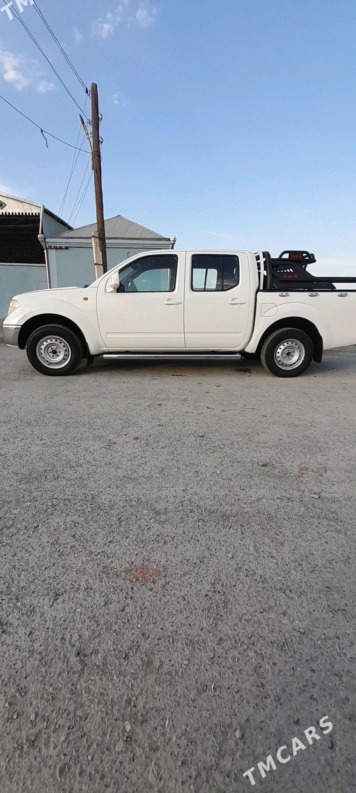 Nissan Navara 2014 - 210 000 TMT - Bäherden - img 5