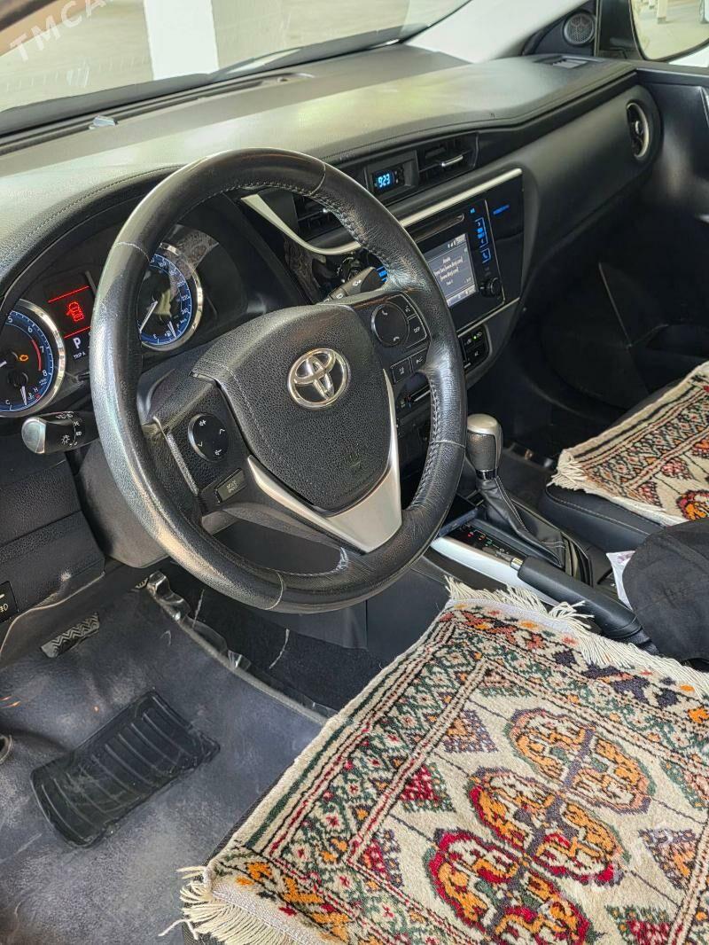 Toyota Corolla 2018 - 195 000 TMT - Кëши - img 8
