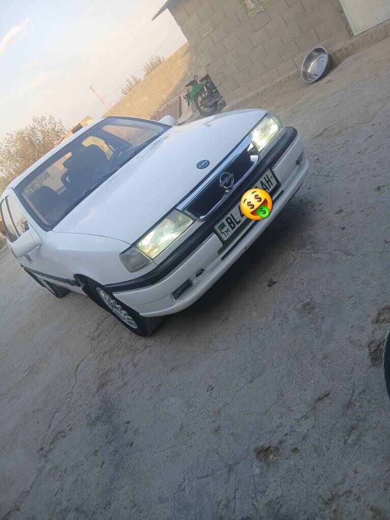 Opel Vectra 1992 - 35 000 TMT - Бахарден - img 6