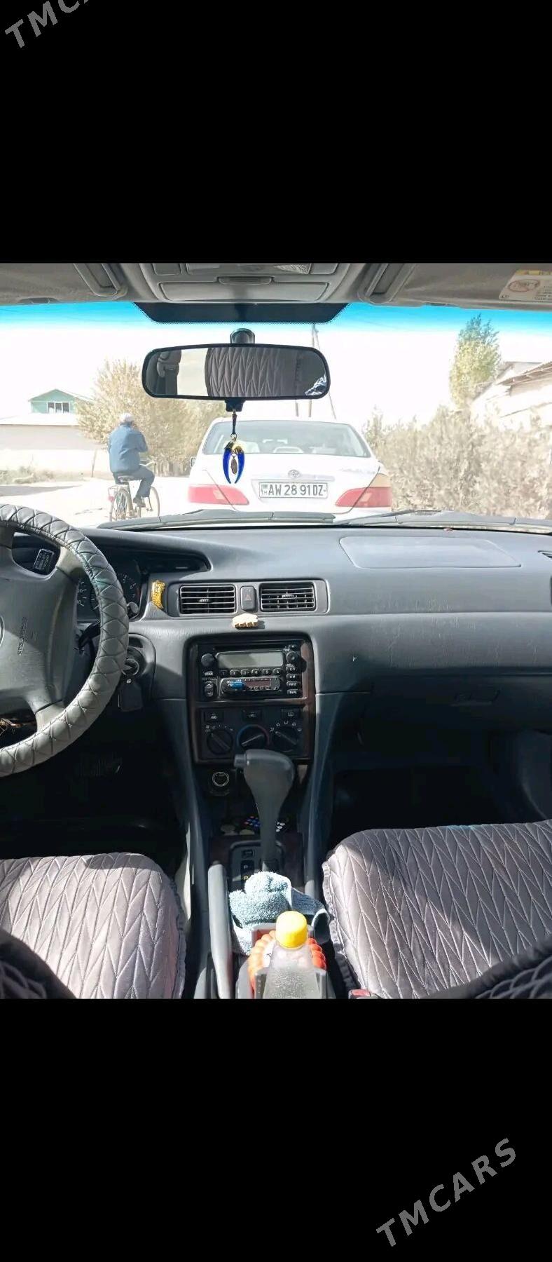 Toyota Camry 2001 - 135 000 TMT - Köneürgenç - img 6