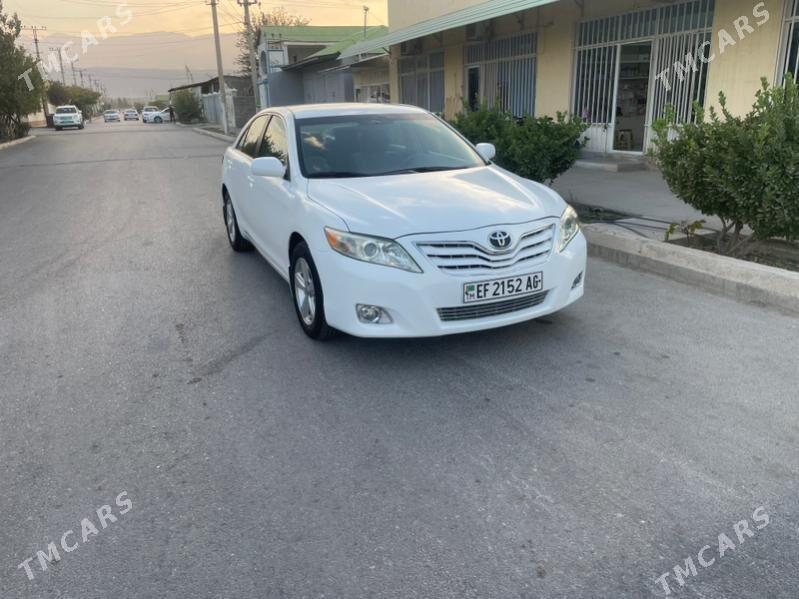 Toyota Camry 2011 - 194 000 TMT - Гёкдже - img 1