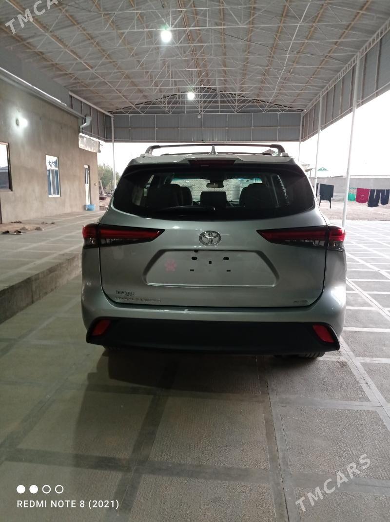 Toyota Highlander 2022 - 560 000 TMT - Туркменабат - img 3