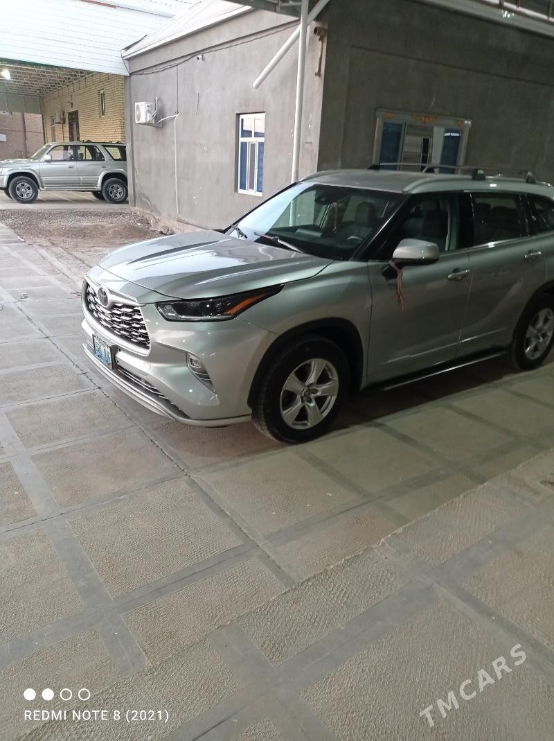 Toyota Highlander 2022 - 560 000 TMT - Туркменабат - img 4
