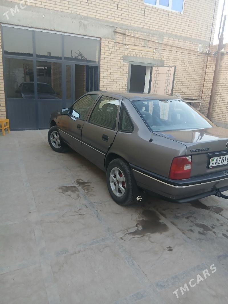 Opel Vectra 1991 - 32 000 TMT - Sakar - img 5