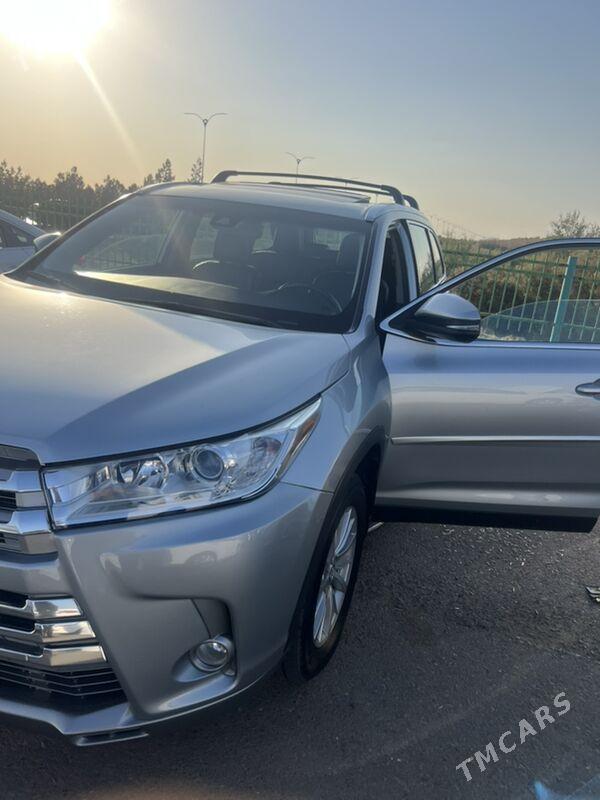 Toyota Highlander 2019 - 450 000 TMT - Aşgabat - img 8
