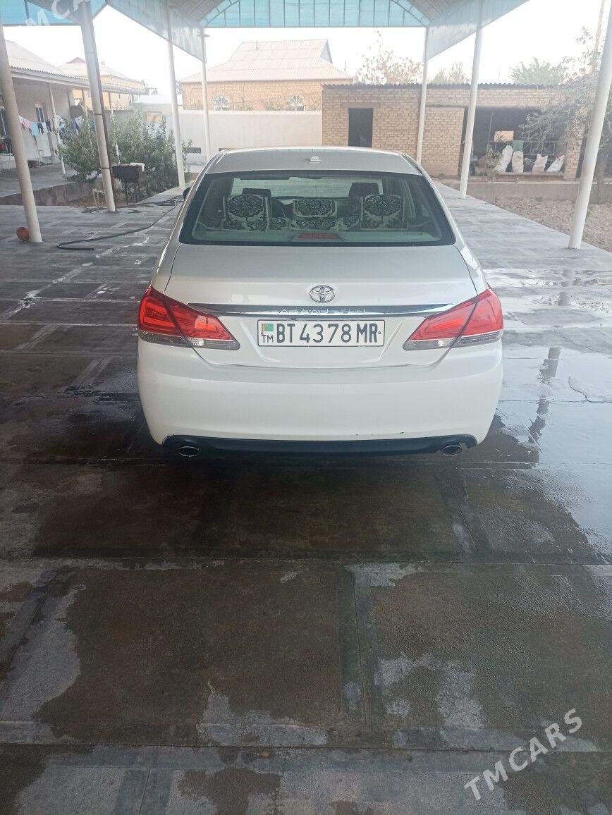 Toyota Avalon 2011 - 300 000 TMT - Сакарчага - img 10