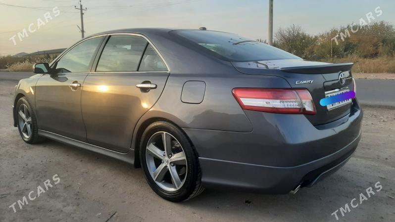 Toyota Camry 2010 - 230 000 TMT - Дашогуз - img 3