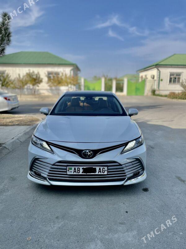 Toyota Camry 2023 - 503 000 TMT - Ашхабад - img 2