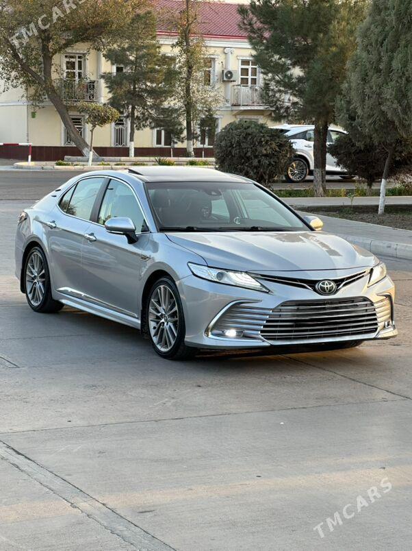 Toyota Camry 2023 - 420 000 TMT - Мары - img 3