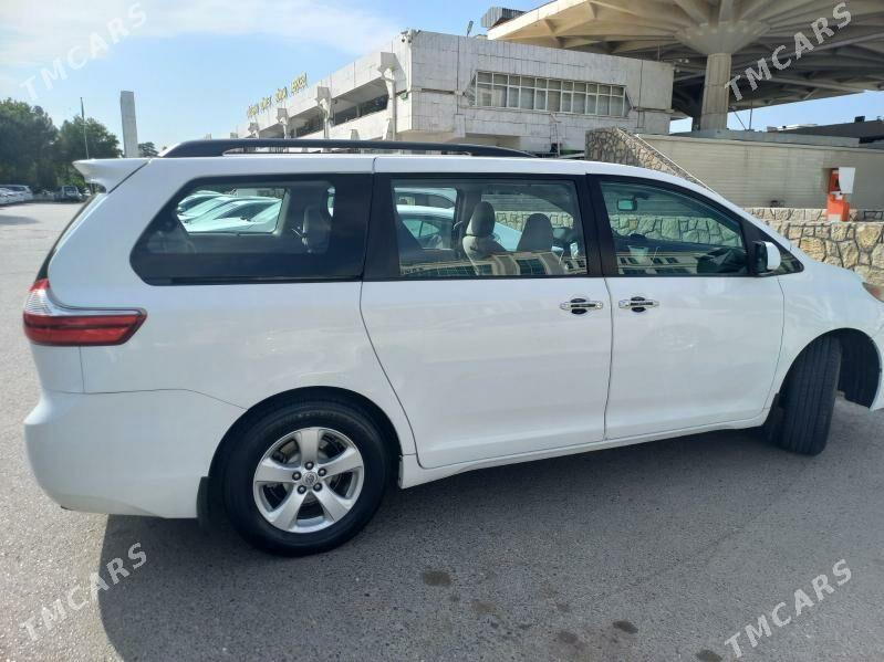 Toyota Sienna 2015 - 320 000 TMT - 8 мкр - img 6