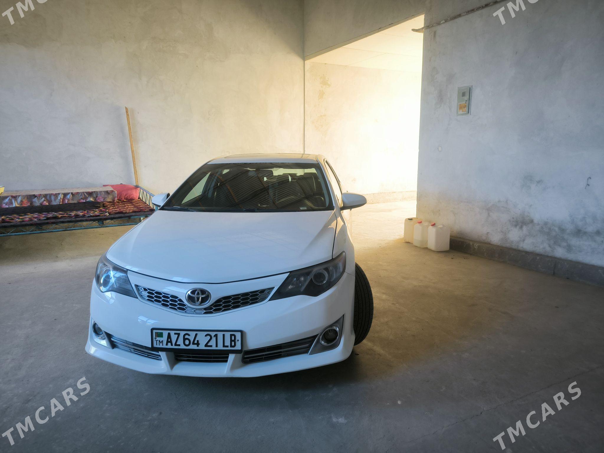 Toyota Camry 2012 - 235 000 TMT - Туркменабат - img 4