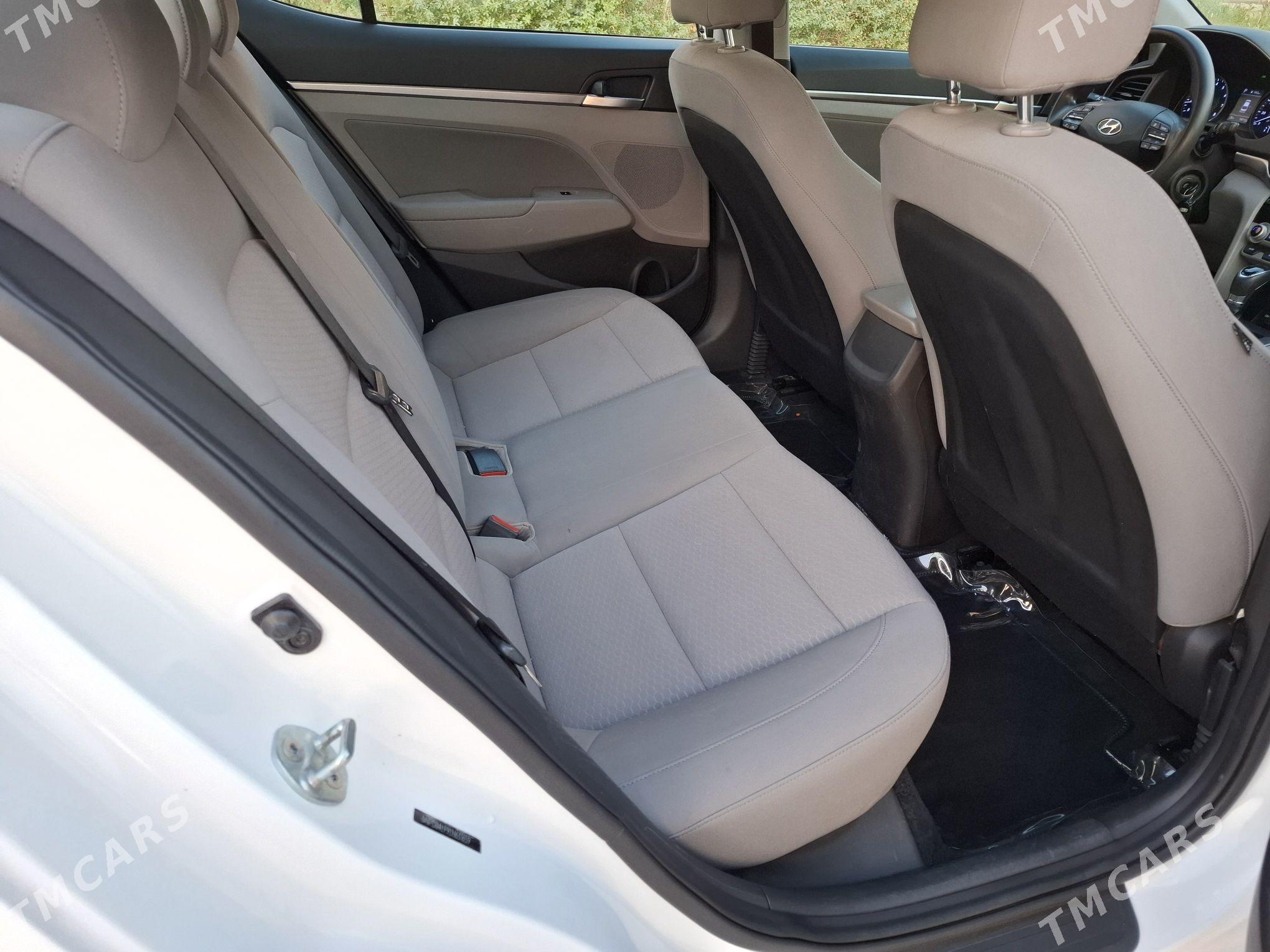 Hyundai Elantra 2020 - 215 000 TMT - Кëши - img 7