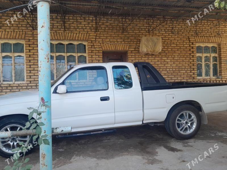 Toyota Tacoma 1996 - 70 000 TMT - Тагтабазар - img 1