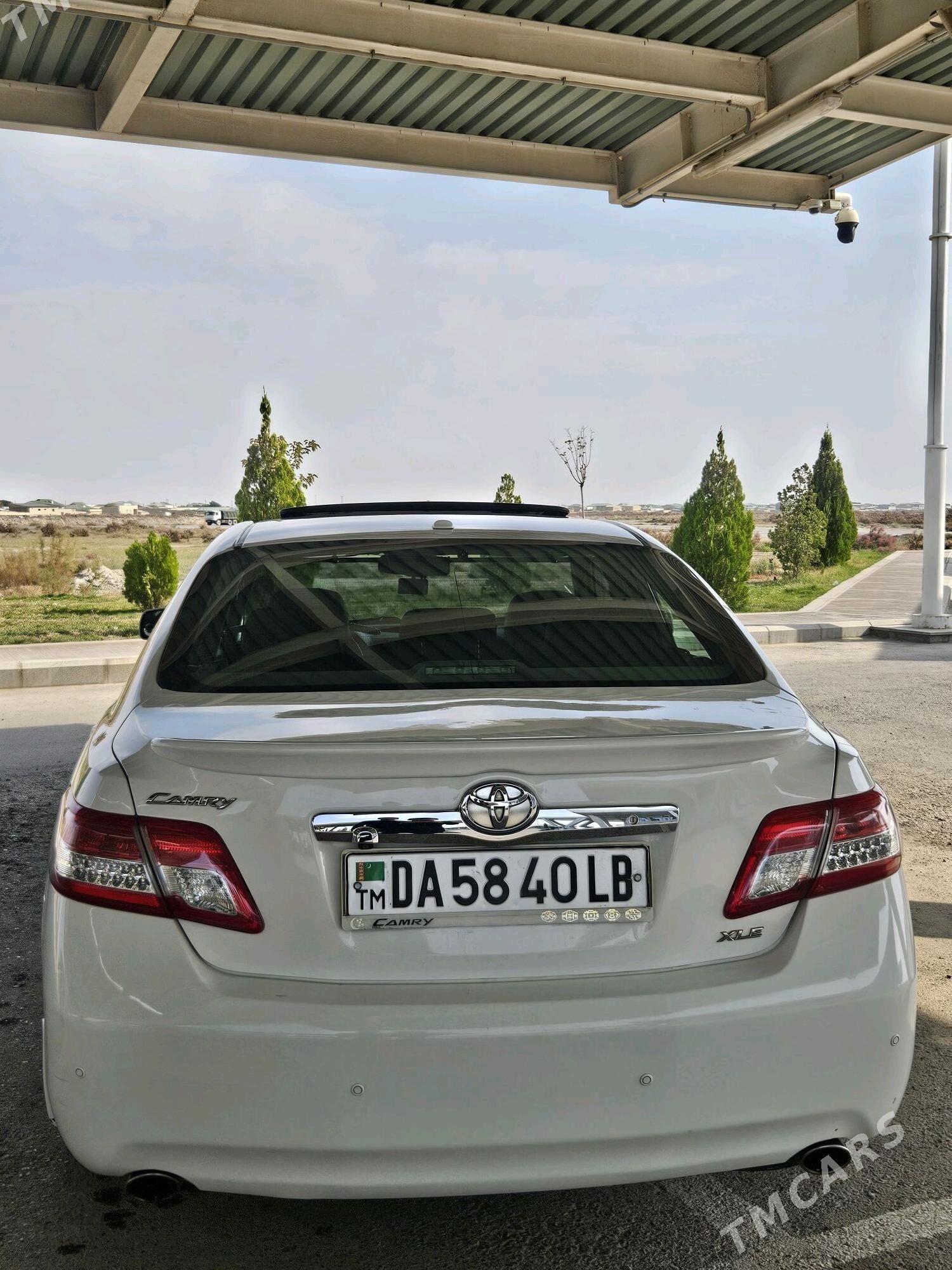 Toyota Camry 2010 - 250 000 TMT - Саят - img 4