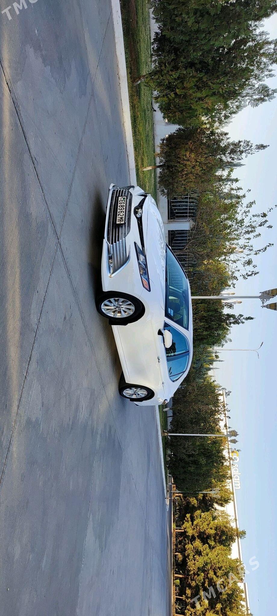 Toyota Camry 2021 - 360 000 TMT - Мары - img 1