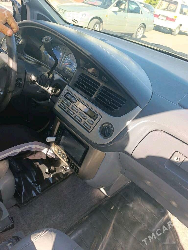 Toyota Sienna 2002 - 190 000 TMT - Туркменабат - img 4