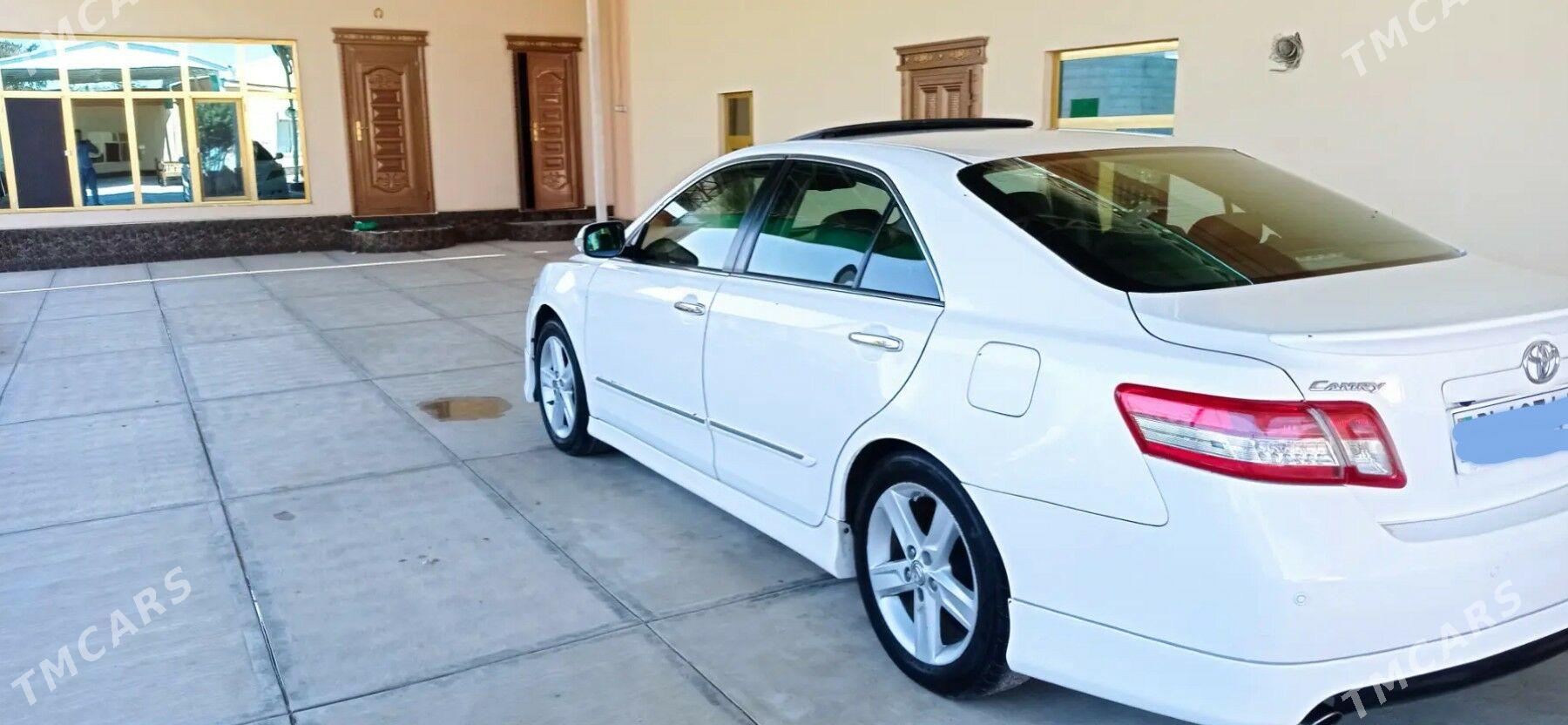 Toyota Camry 2008 - 200 000 TMT - Бахарден - img 3