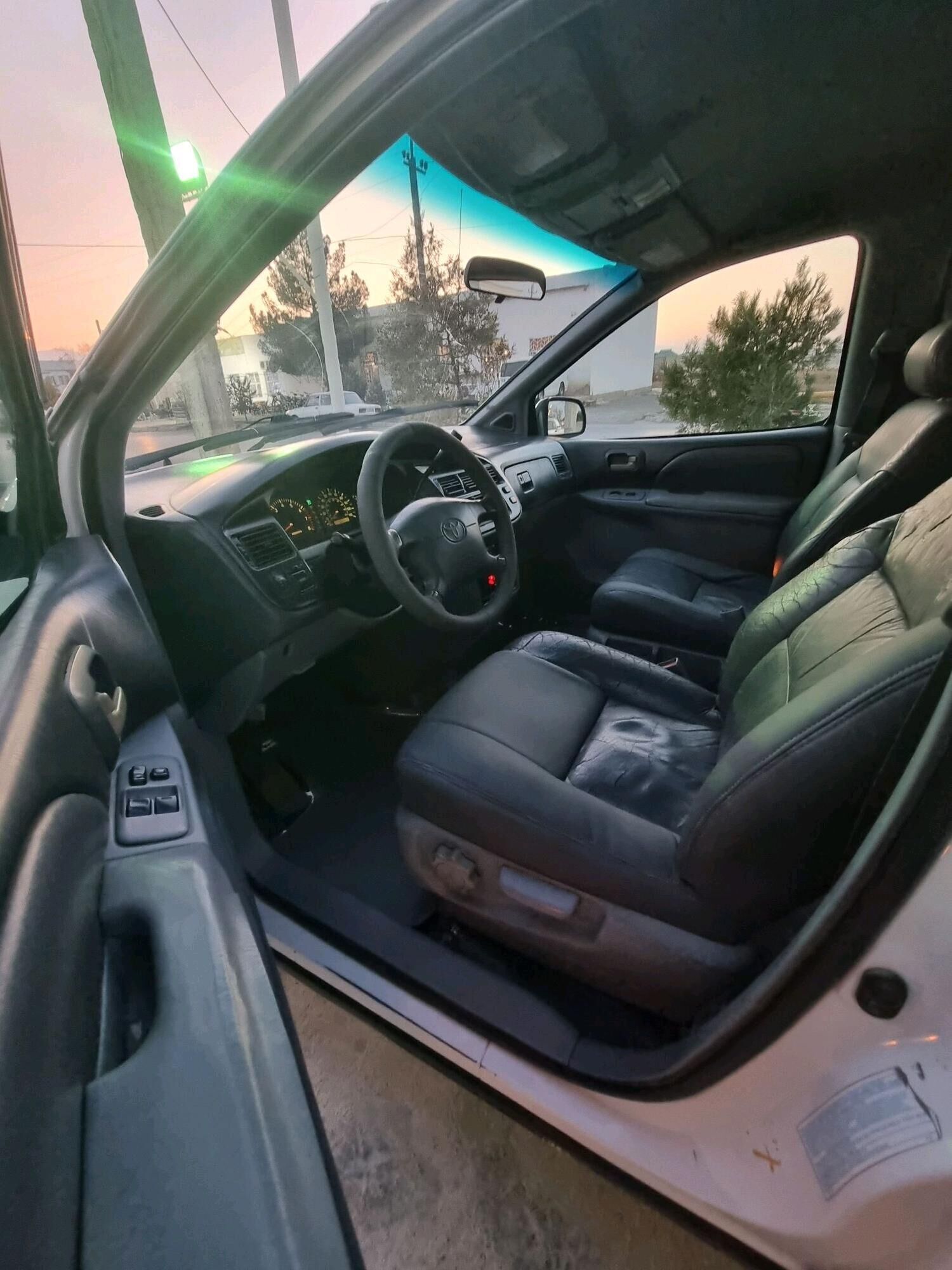 Toyota Sienna 2000 - 145 000 TMT - Бахарден - img 7