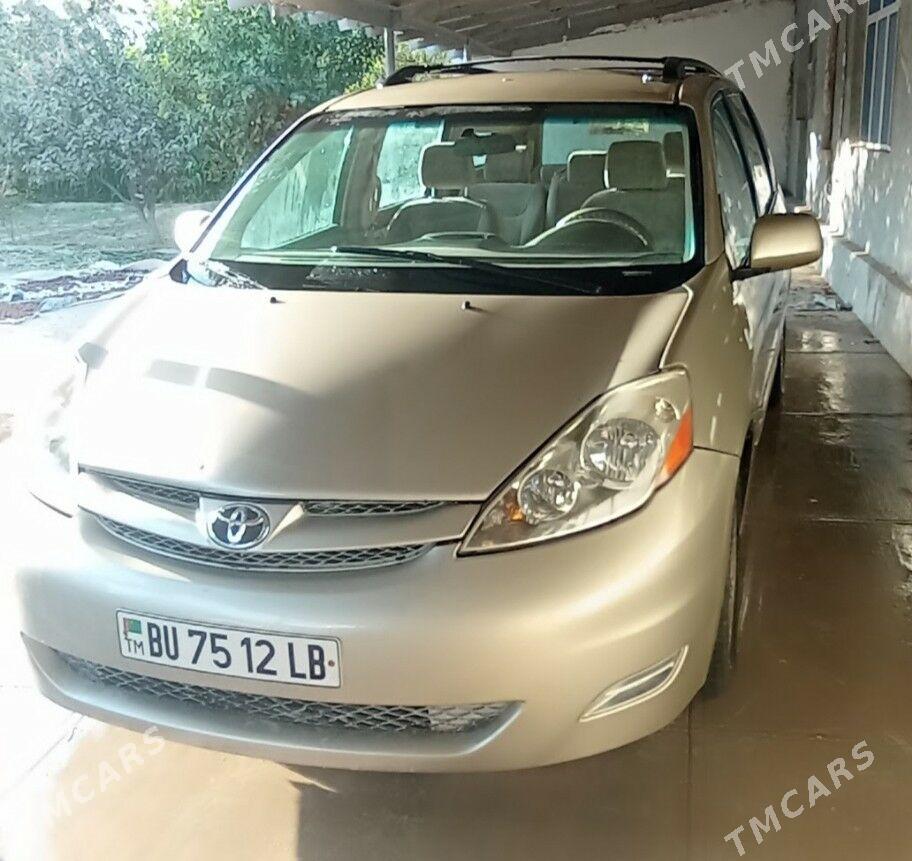 Toyota Sienna 2008 - 225 000 TMT - Dostluk - img 5