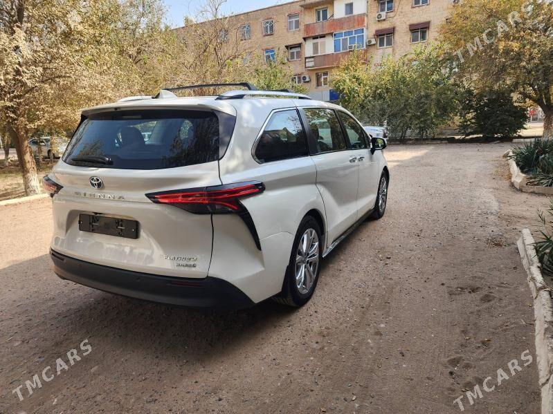Toyota Sienna 2021 - 500 000 TMT - Мары - img 6