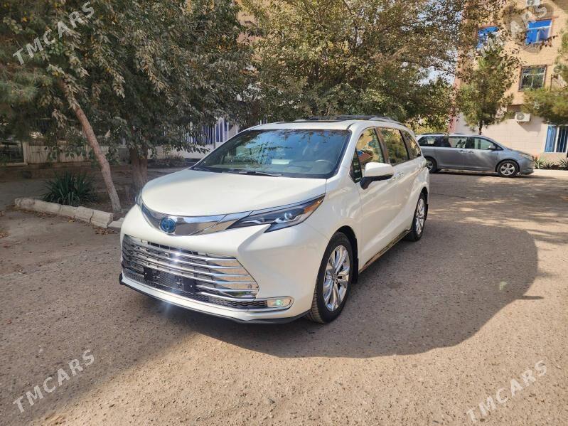 Toyota Sienna 2021 - 500 000 TMT - Мары - img 2