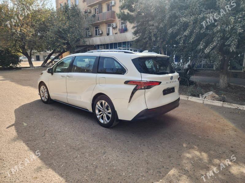 Toyota Sienna 2021 - 500 000 TMT - Мары - img 4