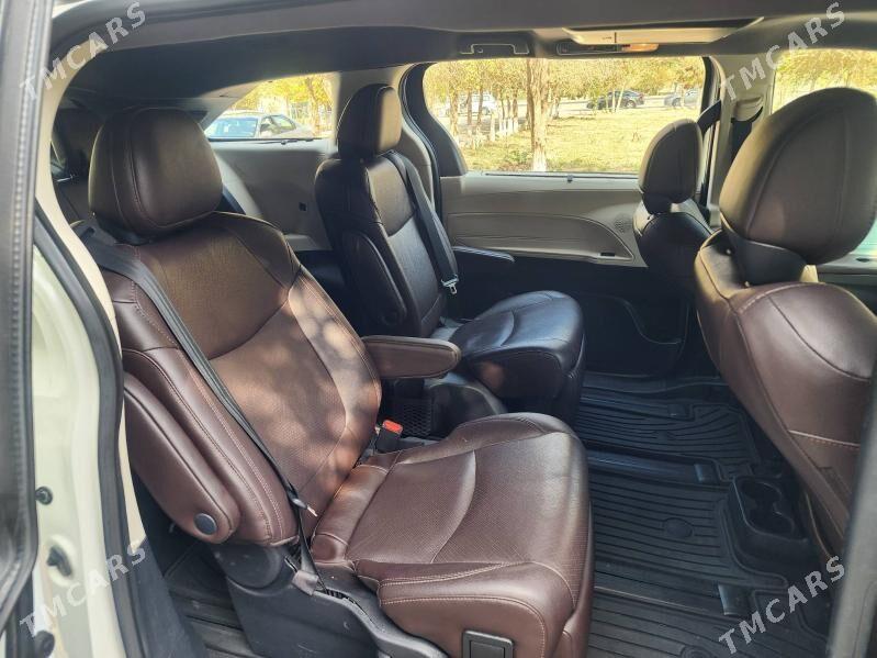Toyota Sienna 2021 - 500 000 TMT - Мары - img 8