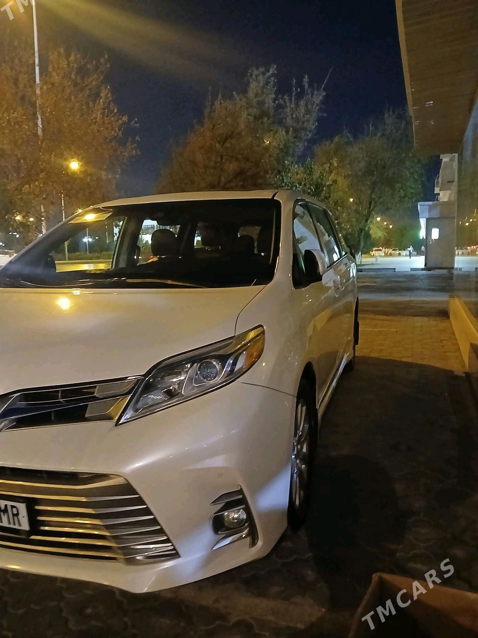 Toyota Sienna 2019 - 480 000 TMT - Туркменабат - img 6