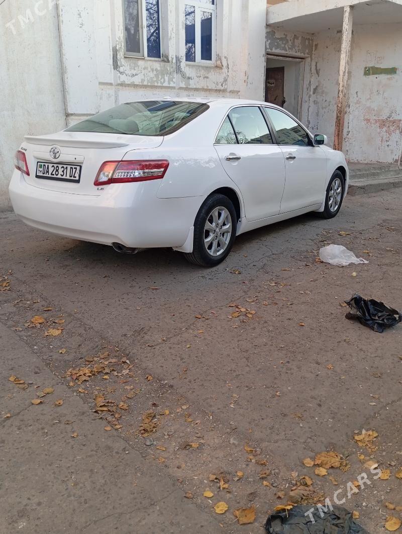 Toyota Camry 2011 - 225 000 TMT - Дашогуз - img 4