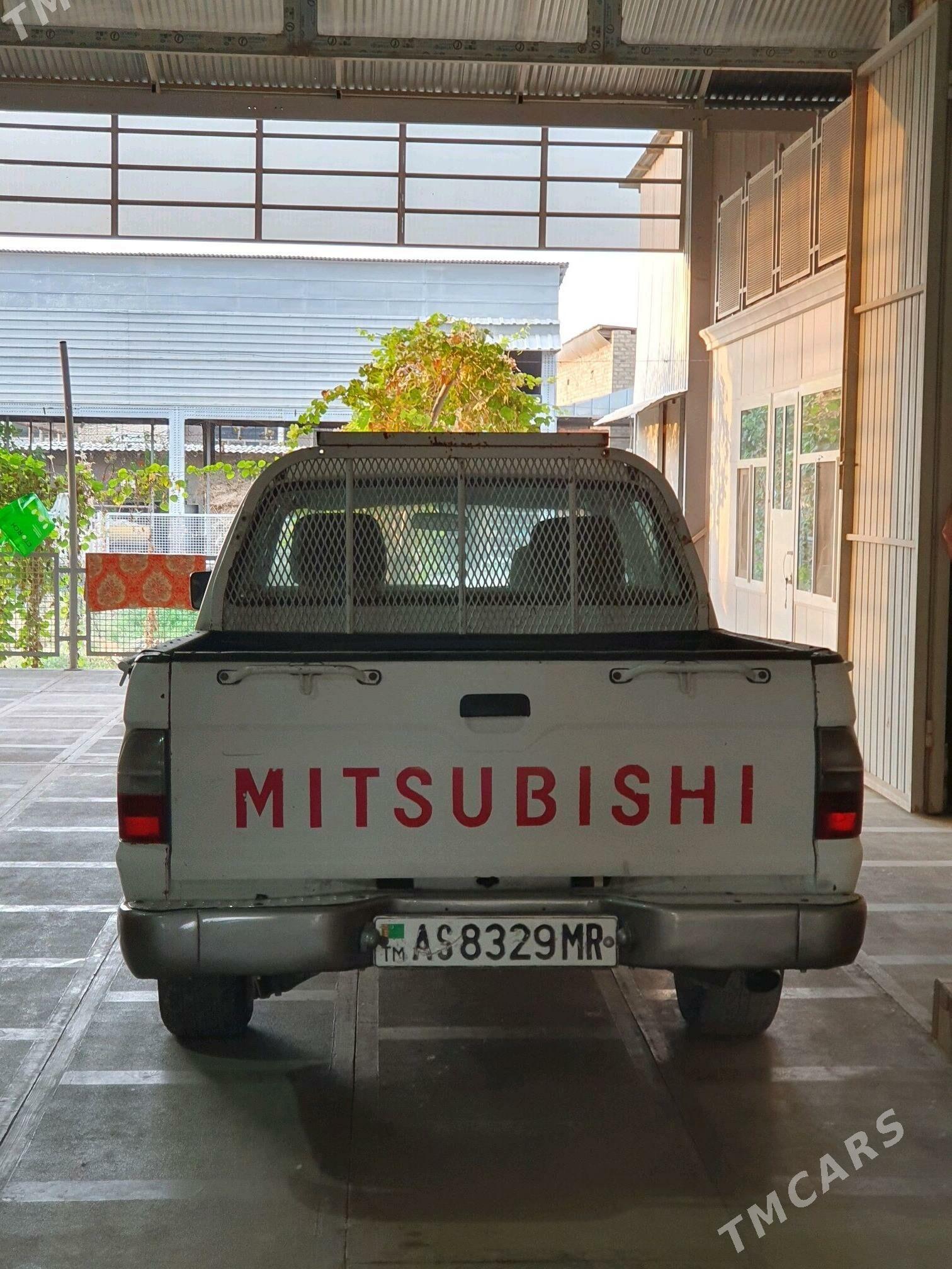 Mitsubishi L200 2002 - 74 000 TMT - Мары - img 5