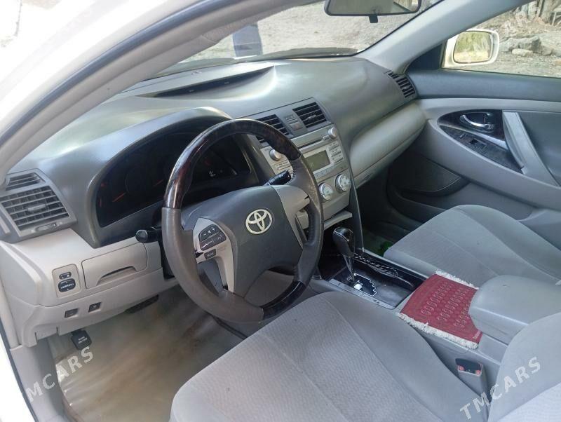 Toyota Camry 2011 - 225 000 TMT - Дашогуз - img 7