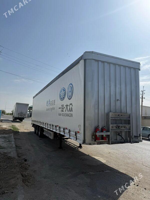 Krone Krone 2021 - 355 000 TMT - Mary - img 2