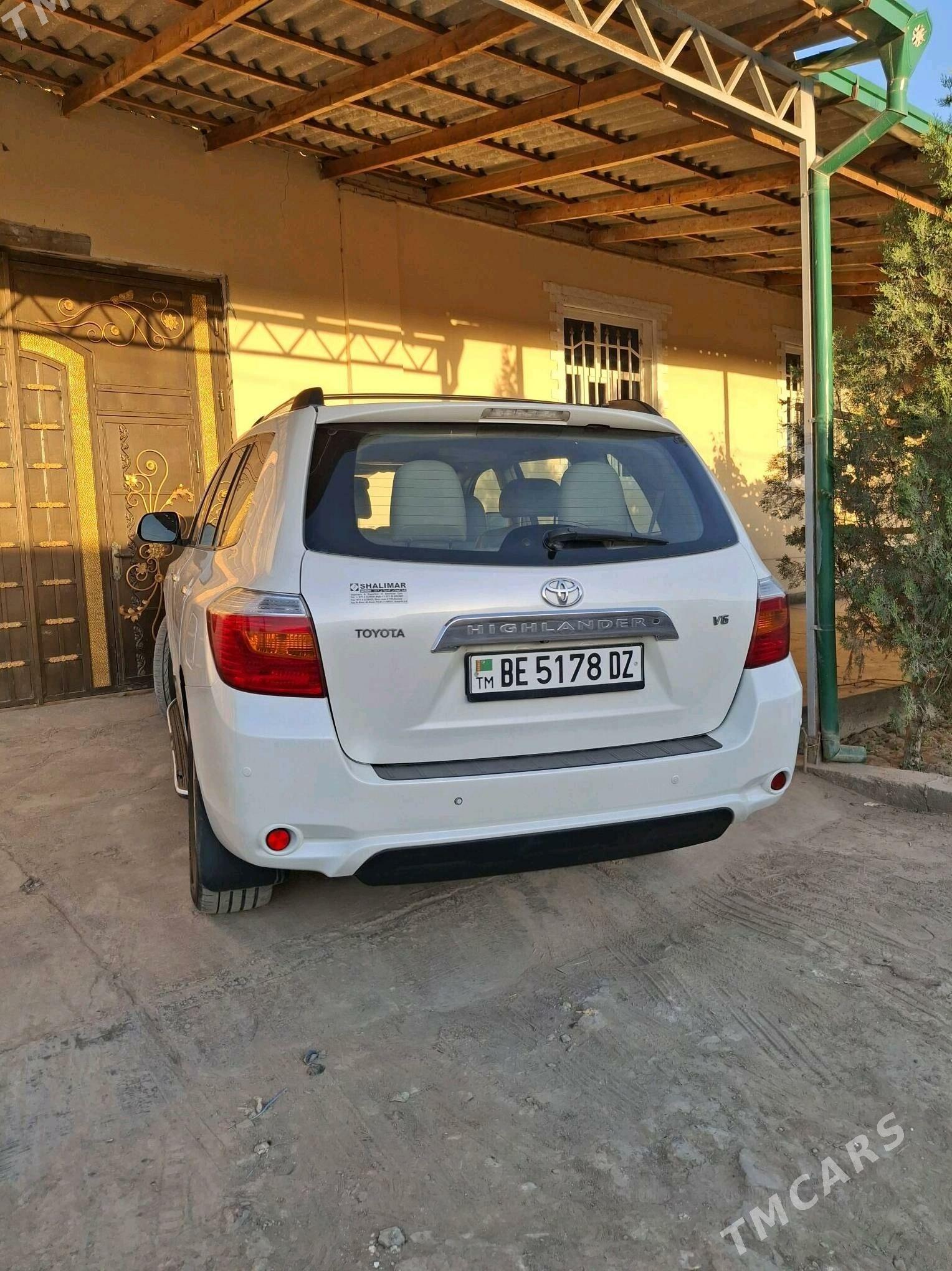 Toyota Highlander 2008 - 282 000 TMT - Дашогуз - img 8