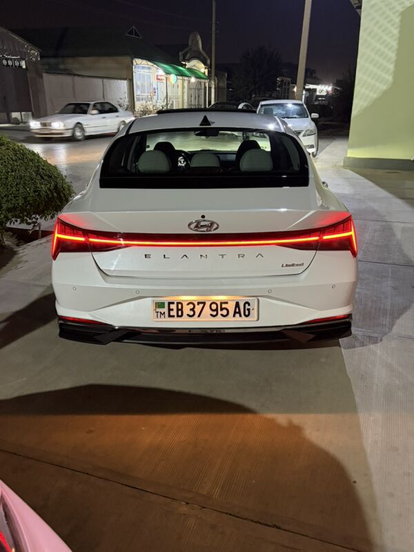 Hyundai Elantra 2022 - 325 000 TMT - Ашхабад - img 3