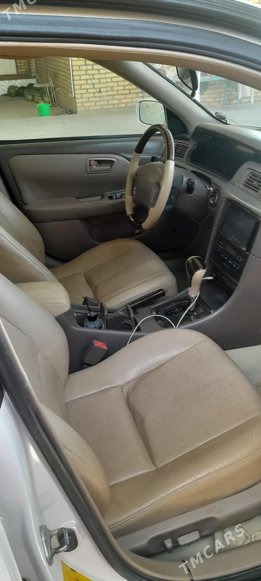 Toyota Camry 2000 - 165 000 TMT - Сакарчага - img 1