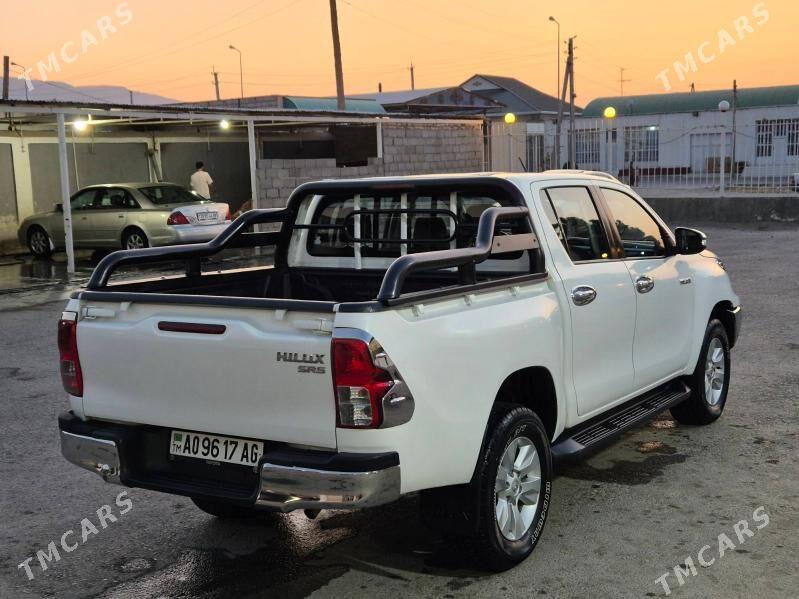 Toyota Hilux 2016 - 455 000 TMT - Gyzylarbat - img 3