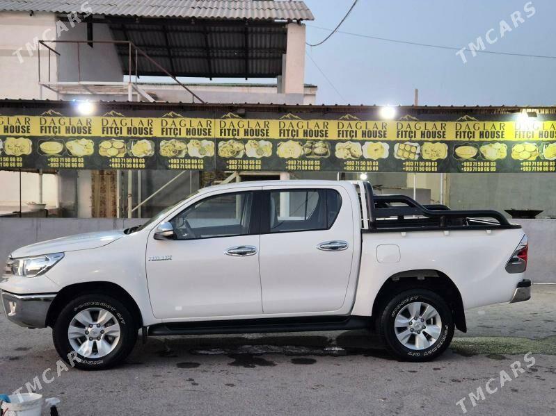 Toyota Hilux 2016 - 455 000 TMT - Gyzylarbat - img 2