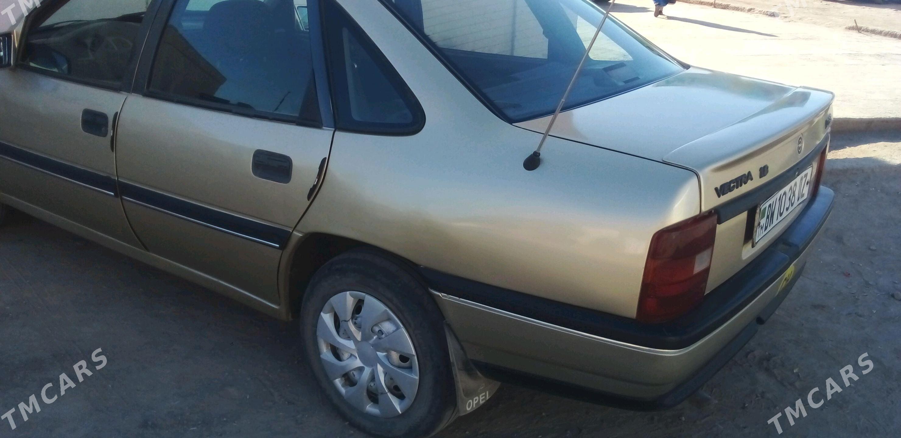 Opel Vectra 1992 - 32 000 TMT - Гурбансолтан Едже - img 1