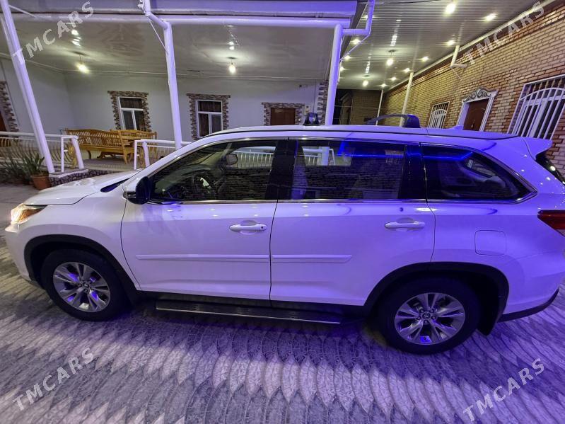 Toyota Highlander 2019 - 420 000 TMT - Мары - img 4