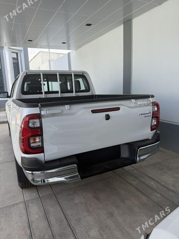 Toyota Hilux 2025 - 668 000 TMT - Aşgabat - img 2