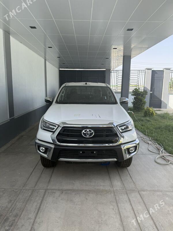 Toyota Hilux 2025 - 668 000 TMT - Aşgabat - img 7