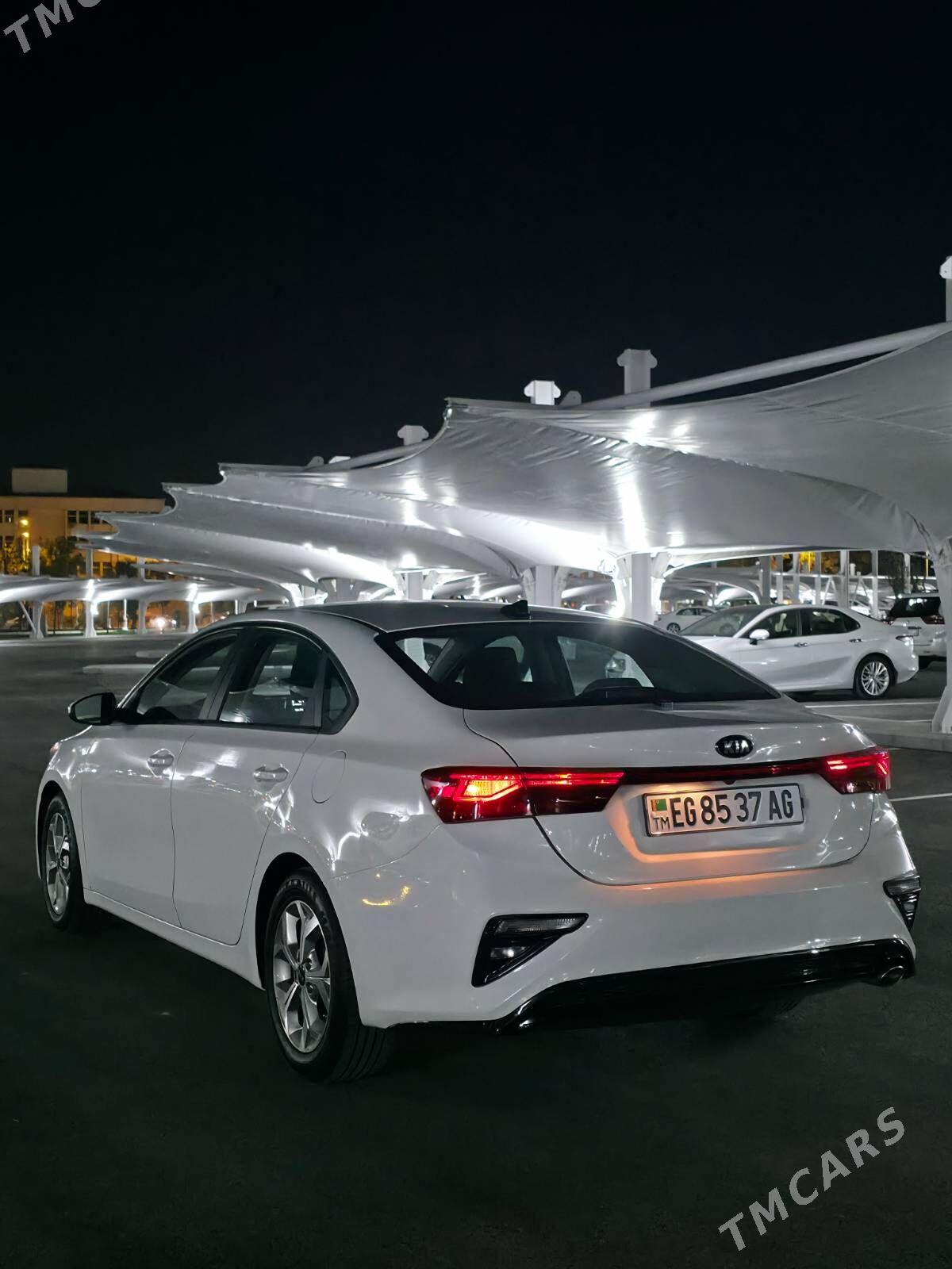 Kia Forte 2021 - 240 000 TMT - Улица Ататурка - img 4