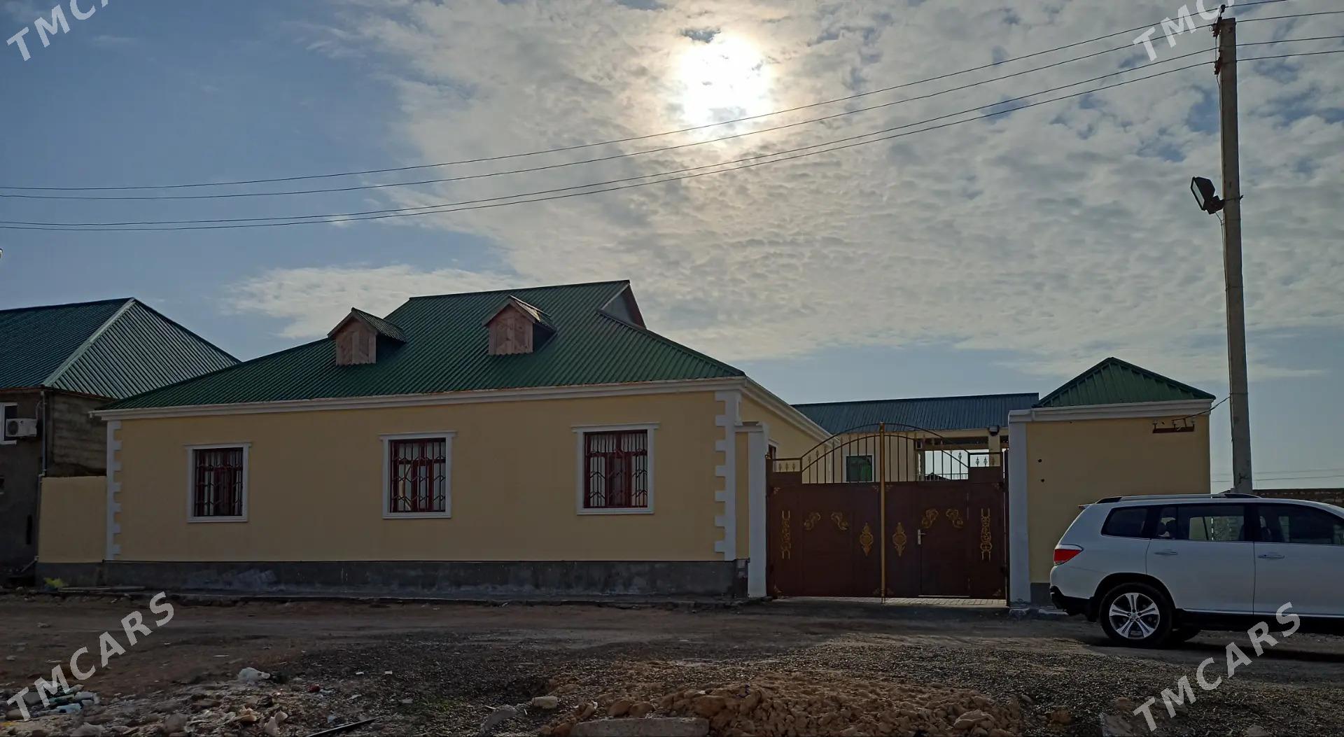 daca gulmayakda - Туркменбаши - img 2