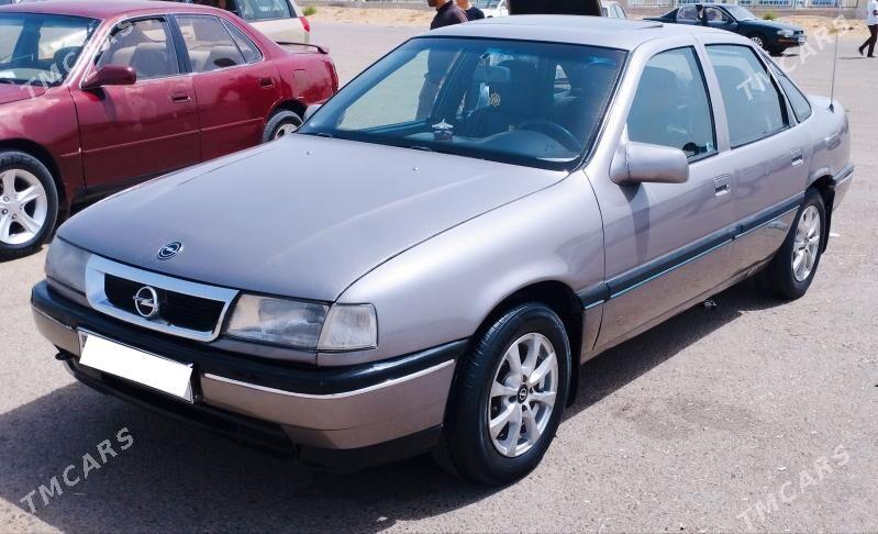 Opel Vectra 1990 - 29 000 TMT - Мары - img 4