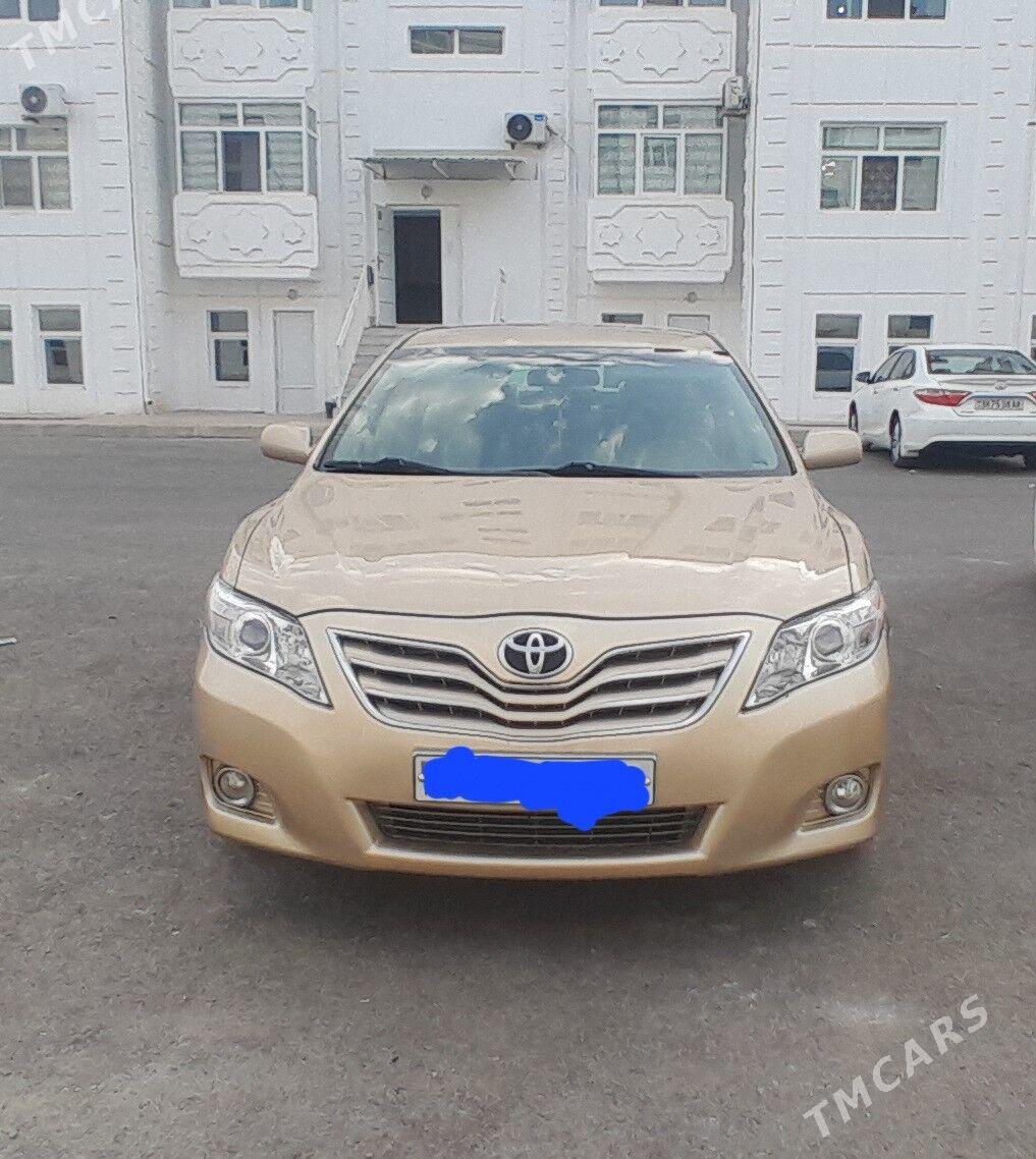 Toyota Camry 2010 - 230 000 TMT - Анев - img 1