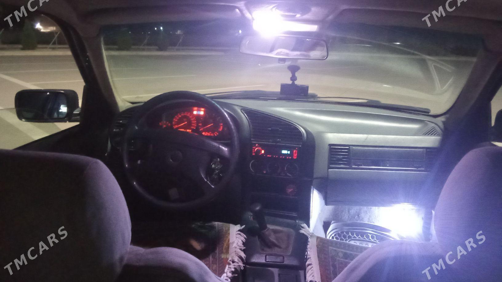 BMW 3 Series 1991 - 42 000 TMT - Şatlyk - img 5