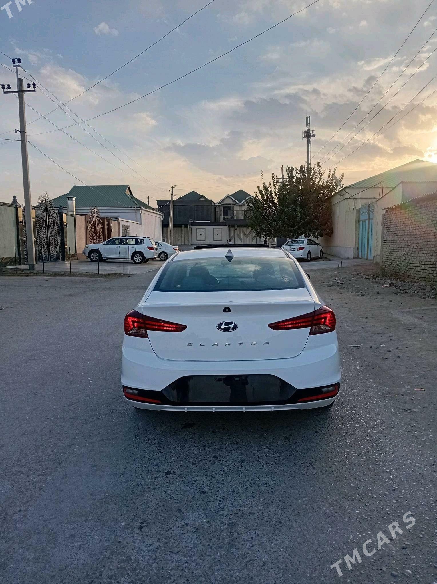 Hyundai Elantra 2020 - 240 000 TMT - Aşgabat - img 2