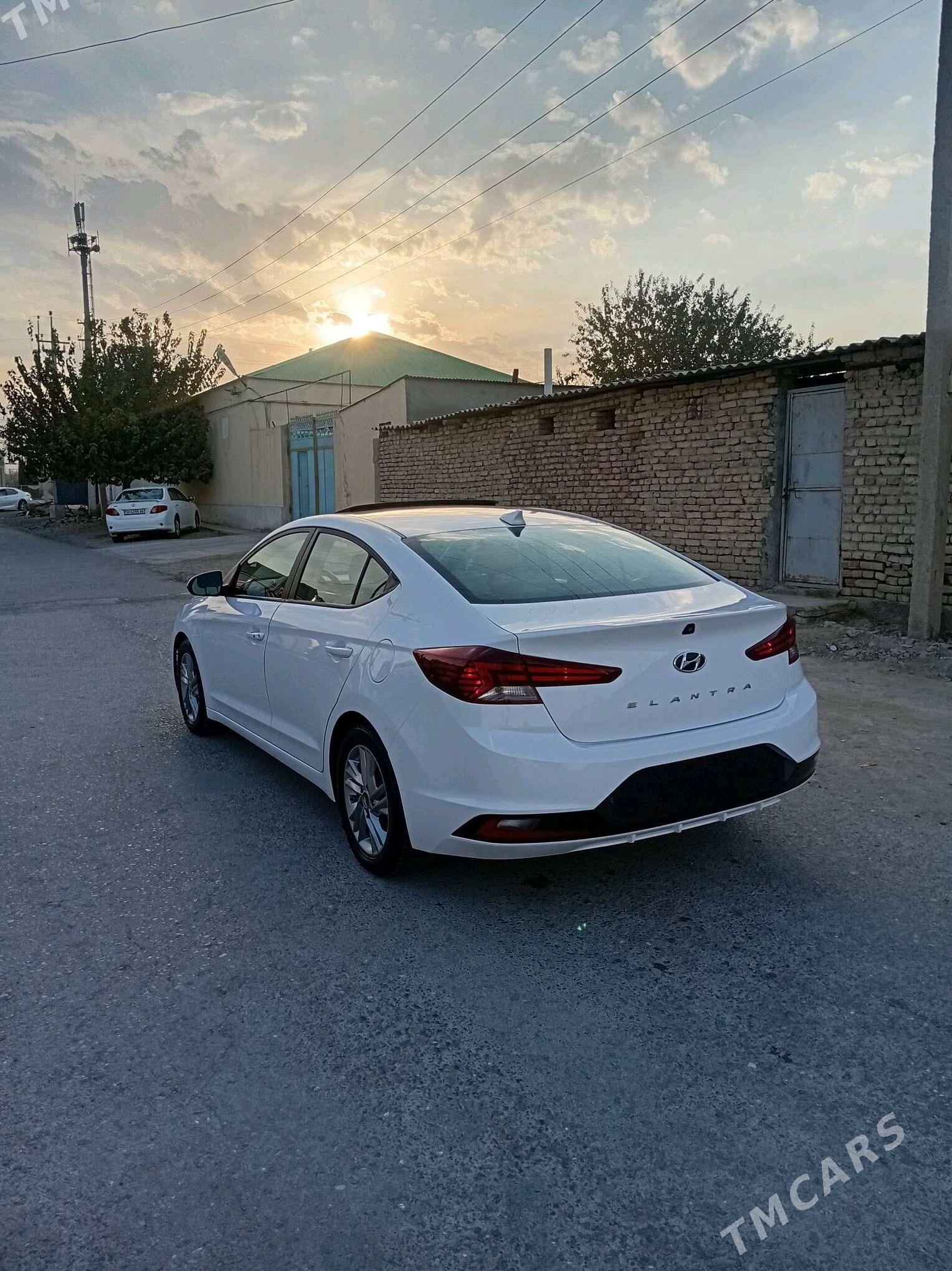 Hyundai Elantra 2020 - 240 000 TMT - Aşgabat - img 3